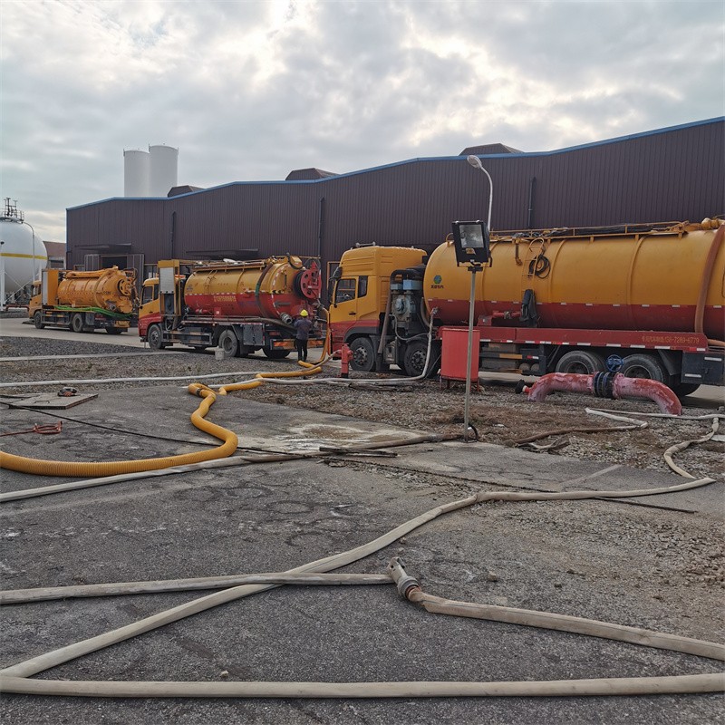 黄竹镇污水池清理